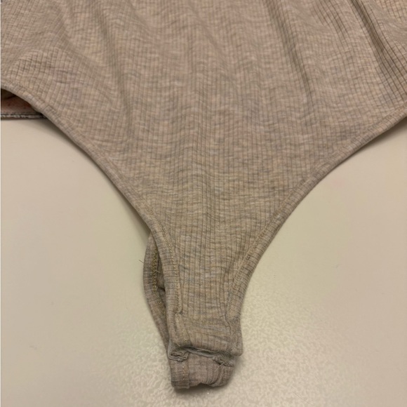 Pink Lily Heathered Gray Long Sleeve Bodysuit - Picture 3 of 4